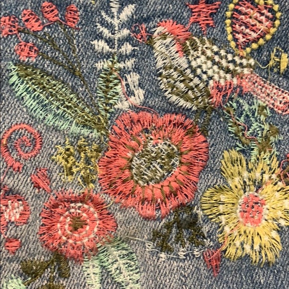 Worn once Vigoss designer girls shorts - Picture 4 of 4